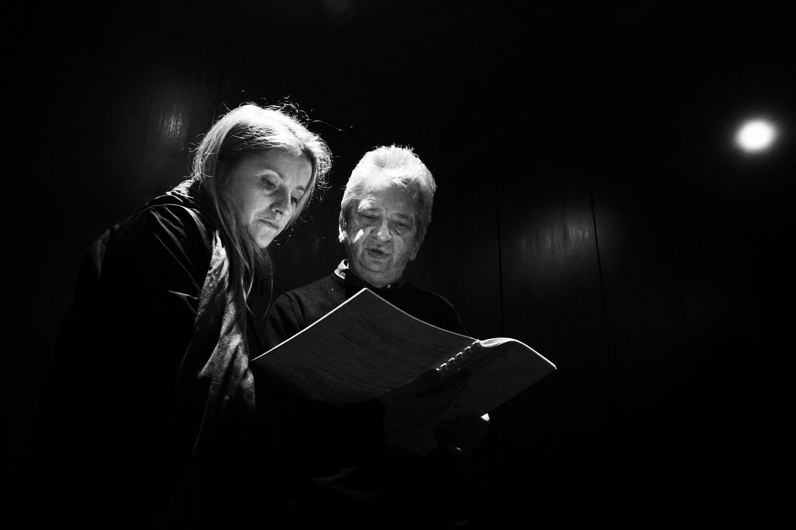 Juliusz Machulski i Marta Ledwoń podczas próby do spektaklu Machia, 2014, fot. Dorota Awiorko.